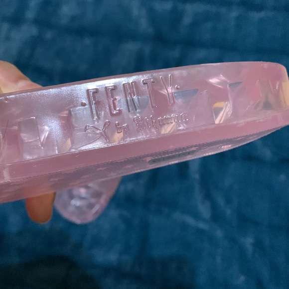 Rihanna Fenty Puma Jelly Slides - Picture 4 of 6
